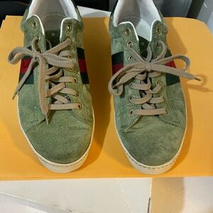 Gucci Men's Green Suede Sneakers with Red and Black Accents